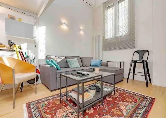 Cozy Near Bocconi