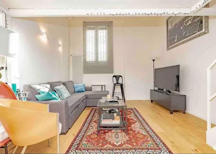 Cozy Near Bocconi